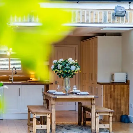 Stylish 3 Bed Cottage, Walk 2 All Sights & High St Windsor Exterior photo